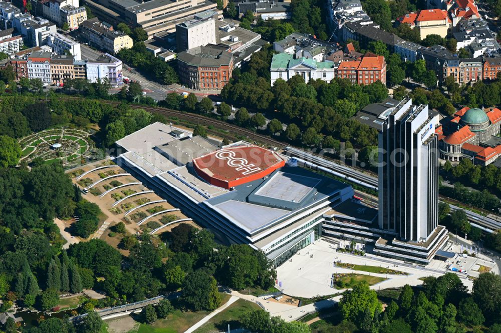 Aerial image Hamburg - Congress Center ( CCH ) on High-rise building of the hotel complex Radisson Blu on Marseiller Strasse in Hamburg, Germany