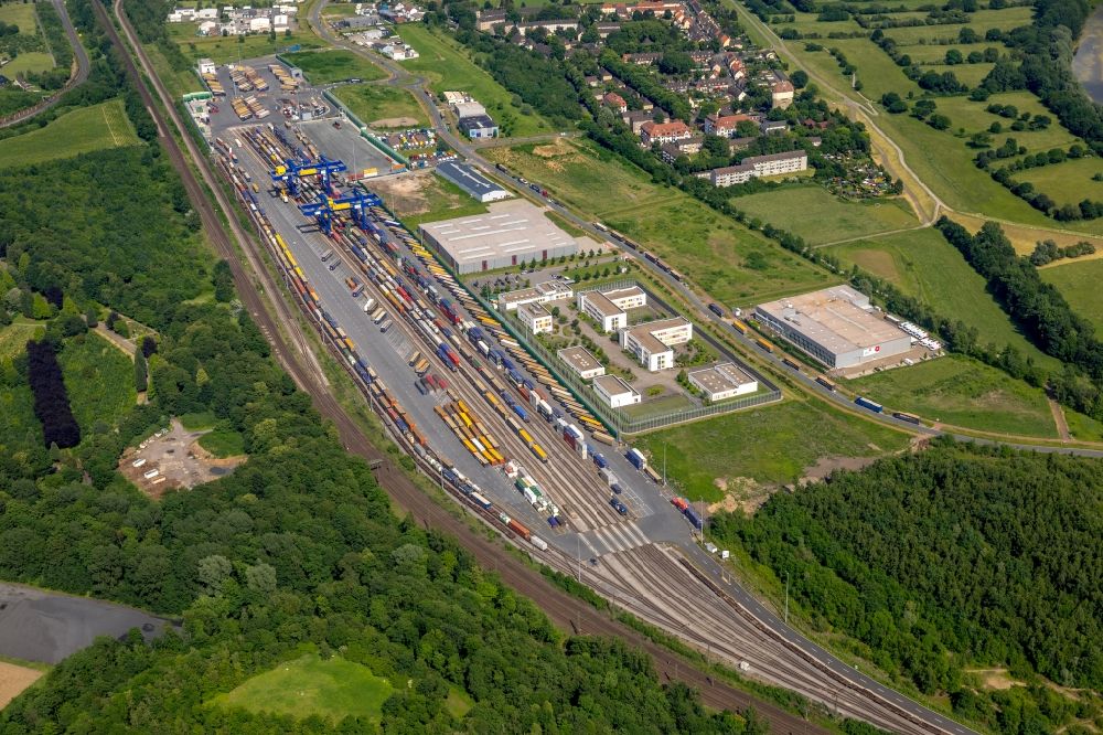 Duisburg from above - Container terminal center in the district Hohenbudberg in Duisburg in the state North Rhine-Westphalia, Germany