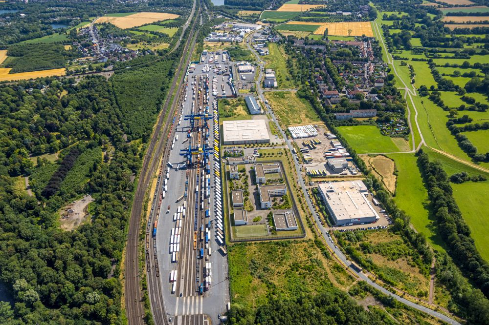Aerial image Duisburg - Container terminal center in the district Rheinhausen in Duisburg in the state North Rhine-Westphalia, Germany