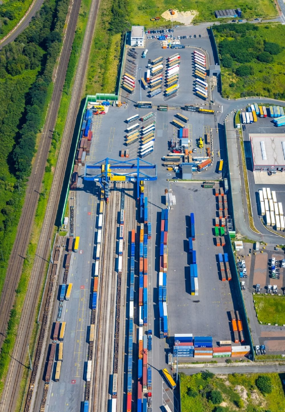 Duisburg from above - Container terminal center in Duisburg at Ruhrgebiet in the state North Rhine-Westphalia, Germany