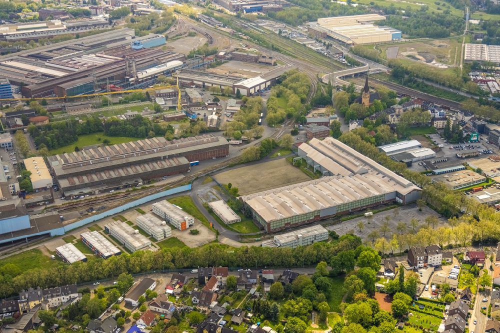 Aerial photograph Mülheim an der Ruhr - Container building of the University for Police and Public Administration on Duemptener Strasse in Muelheim an der Ruhr in the state North Rhine-Westphalia, Germany