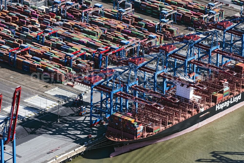 Aerial photograph Hamburg - Container ship of Hapag-Lloyd bei of Entladung on Terminal Burchardkai in the port in Hamburg, Germany