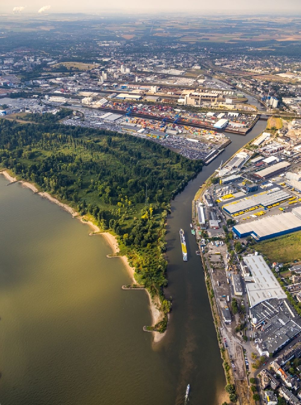 Aerial image Neuss - Container Terminal in the port of the inland port on the inflow Obererft in Neuss in the state North Rhine-Westphalia, Germany