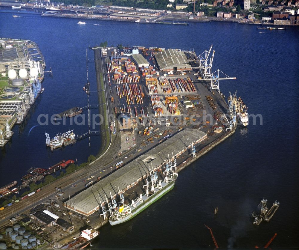 Aerial image Hamburg - Container Terminal in the port of the inland port Am Vulkanhafen in the district Steinwerder in Hamburg, Germany