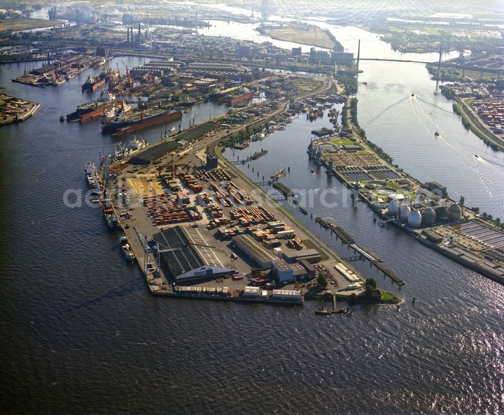 Aerial photograph Hamburg - Container Terminal in the port of the inland port Am Vulkanhafen in the district Steinwerder in Hamburg, Germany