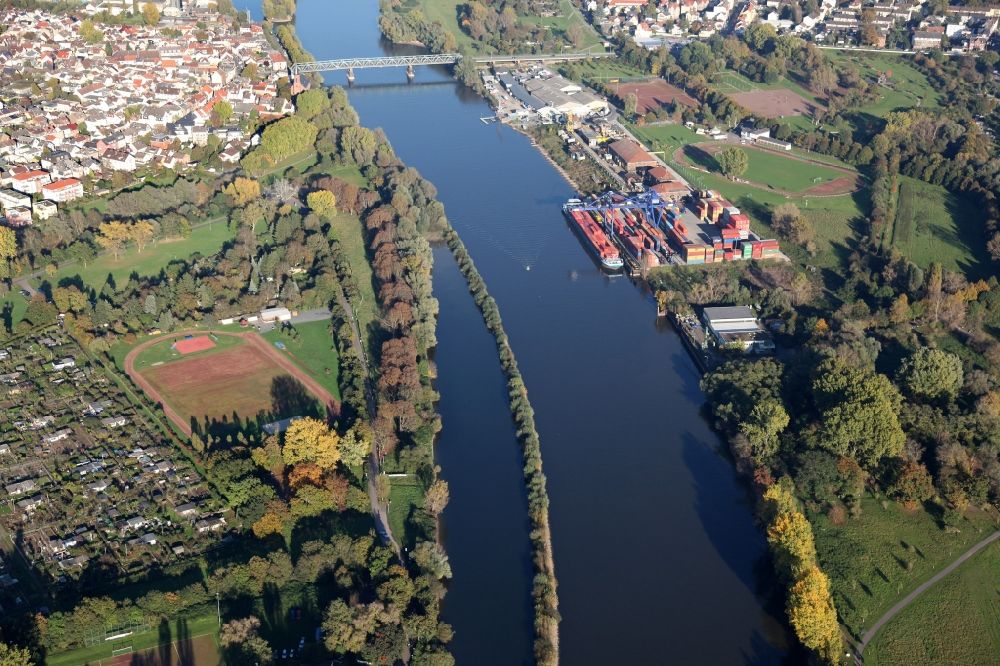 Aerial photograph Ginsheim-Gustavsburg - Container terminal on the river Main in Ginsheim in Hesse, opposite parts of the district Mainz Kostheim of the city Wiesbaden