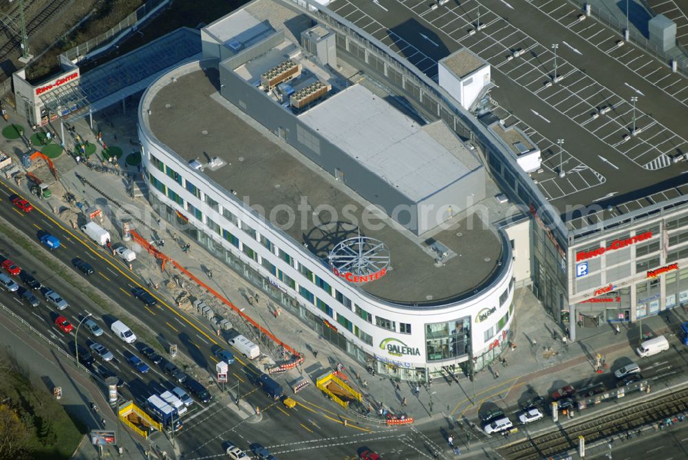 Aerial photograph Berlin - Das fertige Ringcenter 3 der ECE GmbH an der Frankfurter Allee in Berlin-Friedrichshain am Eröffnungstag.