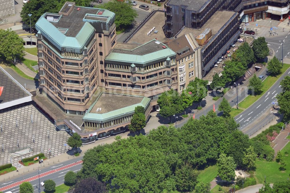 Aerial photograph Dortmund - The building Hansastraße 101-103 in the city centre of Dortmund in the state of North Rhine-Westphalia. The former office and shopping building right next to the opera house Dortmund is empty and abandoned