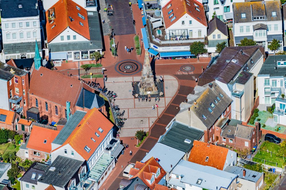 Norderney from above - Sight and tourism attraction of history - The Kaiser Wilhelm monument in the pedestrian zone in Knyphauserstrasse on the island of Norderney in the state of Lower Saxony, Germany