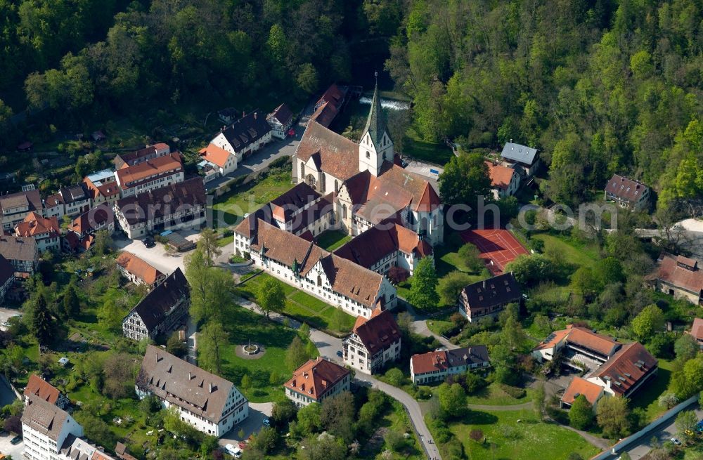 Aerial image Blaubeuren - The monastery of Blaubeuren in Blaubeuren monastery was founded in 1085 by the Benedictine order in the immediate vicinity of the blue cup, which fell after the Reformation to the Württemberg dukes and evangelical seminar. Today, the late medieval monastery buildings are used as a gymnasium