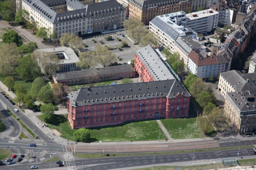 Aerial image Mainz - The Kurfuerstliches Schloss  in Mainz in Rhineland-Palatinate was built in the 17th century and is one of the most beautiful Renaissance buildings in Europe. It was the former residence of the Electors of Mainz