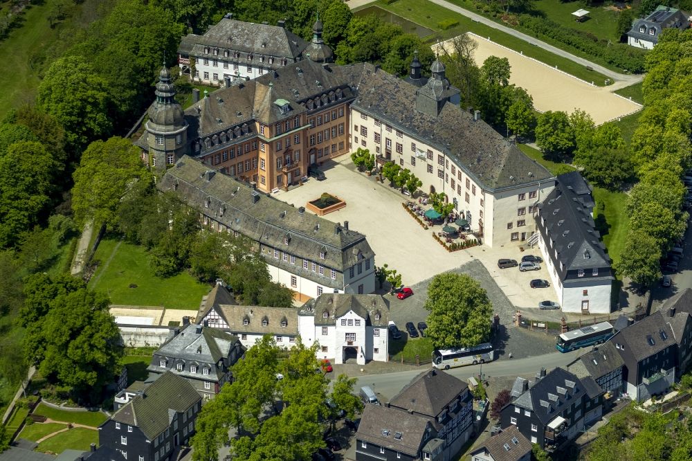 Aerial image Bad Berleburg - The Palace Berleburg in Bad Berleburg in the county district Siegen-Wittgenstein in the state of North Rhine-Westphali. View of the castle Berleburg and the orangery. The castle is now owned by the family Sayn-Wittgenstein-Berleburg and is used as a museum