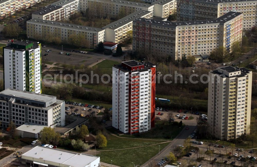 Erfurt from above - GDR - industrialized building - high-rise buildings and multi-family houses in the residential Roter Berg in Erfurt in Thuringia