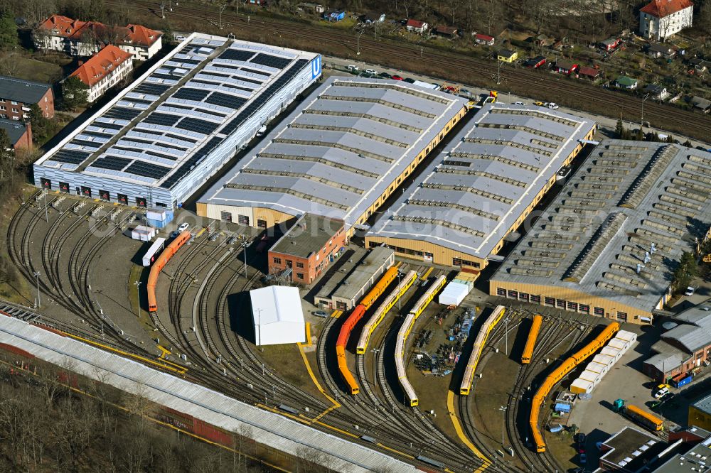 Aerial photograph Berlin - Depot of the depot of the BVG on the street Machandelweg in the district Charlottenburg in Berlin, Germany
