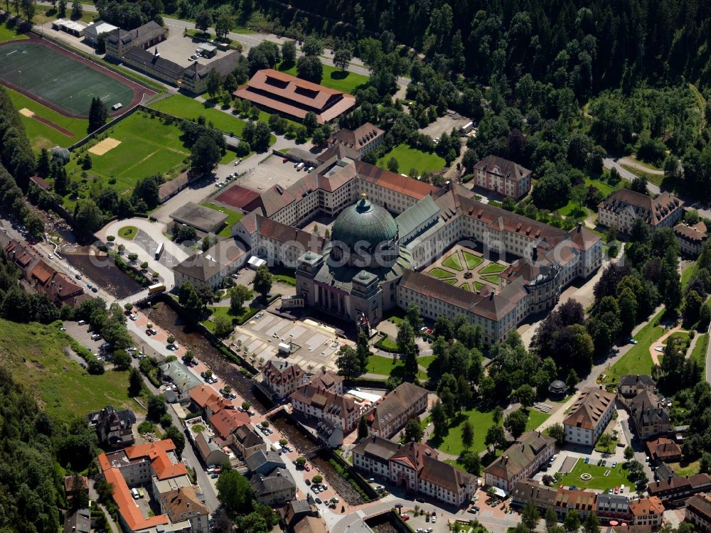 Aerial photograph Sankt Blasien - The Cathedral of St. Blaise St. Blaise is in Waldshut in the county, in the southern Black Forest. The former abbey church of the monastery of St. Blaise has a total height of 62 meters and was opened 1783rd She was the third largest domed church in Europe. The church is used by the Roman Catholic parish of St. Blaise and is an annual summer event held international Domkonzertreihe