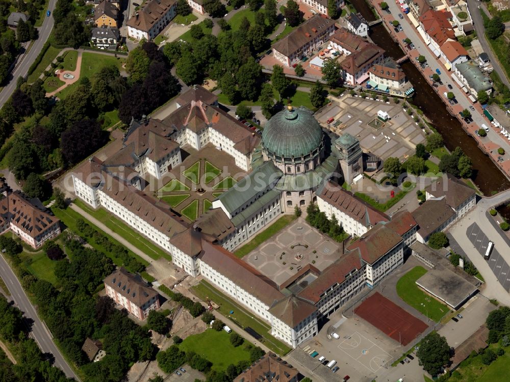 Sankt Blasien from the bird's eye view: The Cathedral of St. Blaise St. Blaise is in Waldshut in the county, in the southern Black Forest. The former abbey church of the monastery of St. Blaise has a total height of 62 meters and was opened 1783rd She was the third largest domed church in Europe. The church is used by the Roman Catholic parish of St. Blaise and is an annual summer event held international Domkonzertreihe