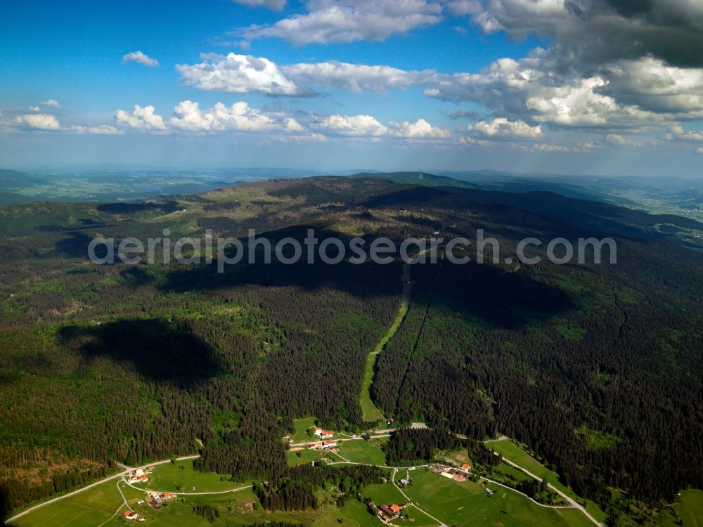 Aerial photograph Freyung-Grafenau - The Bavarian Forest is a 100km long moutain area at the border of Bavaria and the Czech Republic. Parts of it have been made a National Park and nature preserve area. Tourism is very important for the region. Nature, hiking and the culture connected to timberland are most dominant but there are also several skiing areas