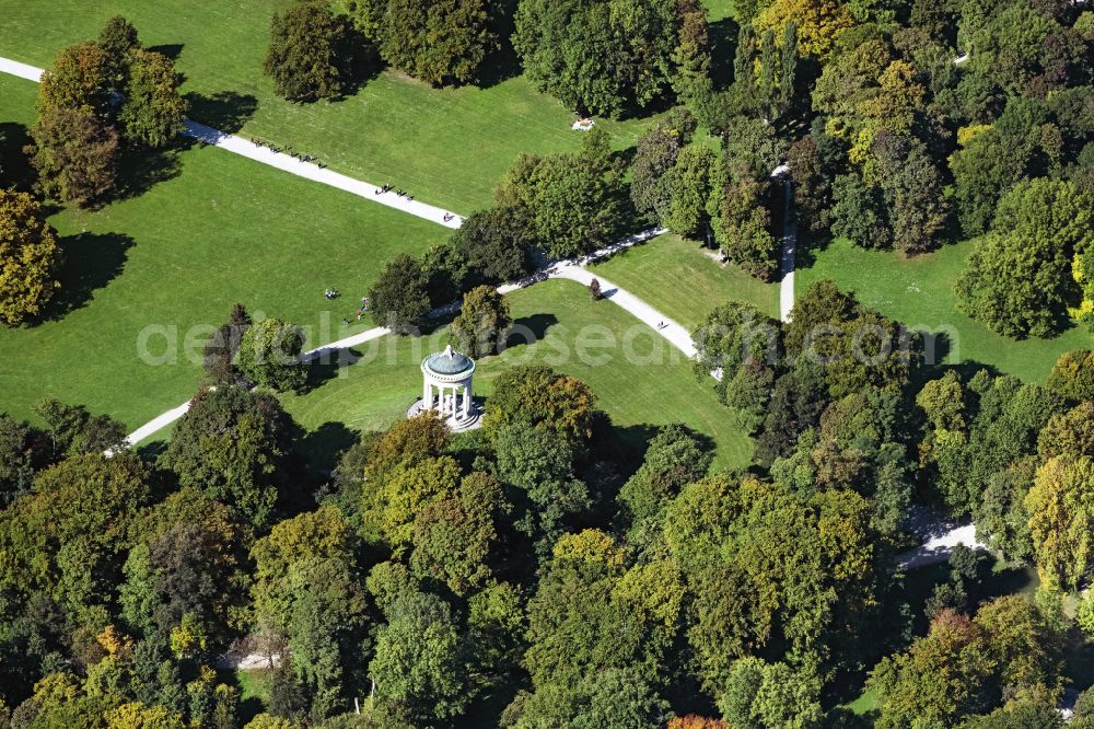 Aerial image München - The leisure area Englischer Garten (English Garden) in Munich in the state of Bavaria. The popular greens and open spaces of the park are mainly used in summer and are administrated by the Bavarian Administration of castles, gardens and lakes. The English Garden is on of the largest inner city parks in the world