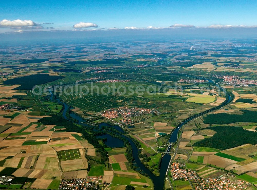 Volkach from above - The horseshoe bend and the run of the river Main in Sommerach in the community of Volkach in the state of Bavaria. The river runs through the landscape and forms the Southern Main bend. The run of the river can be traced through the overview. The horseshoe bend is nature preserve area