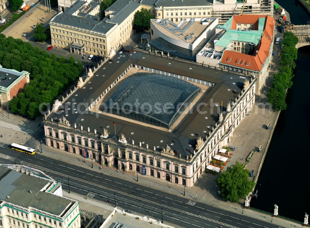 Berlin from the bird's eye view: View of the Zeughaus Berlin
