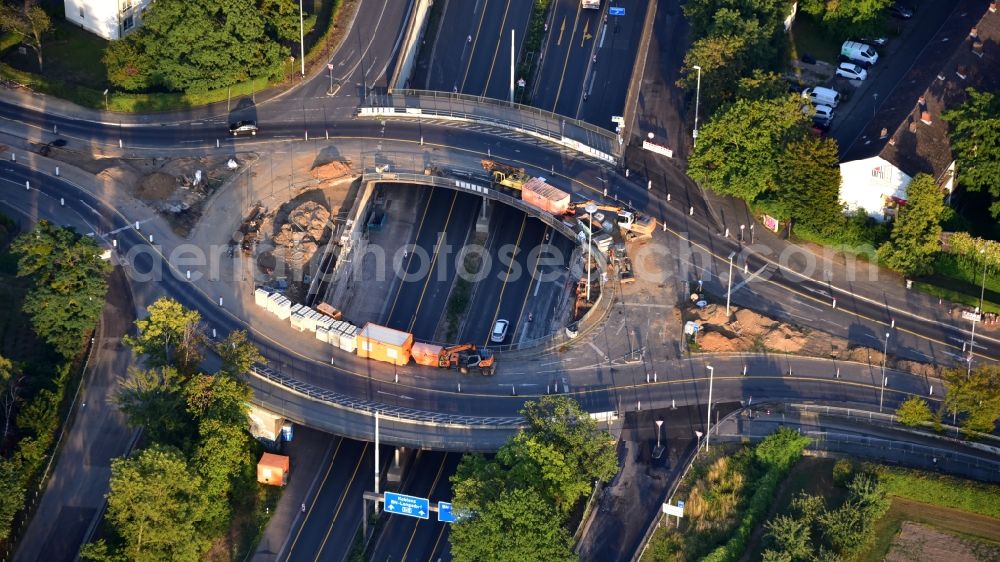 Aerial photograph Bonn - The Junction Junction connects the A 565 with the B 56 in Bonn in the state of North Rhine-Westphalia, Germany. Colloquially, it is the Endenicher Ei