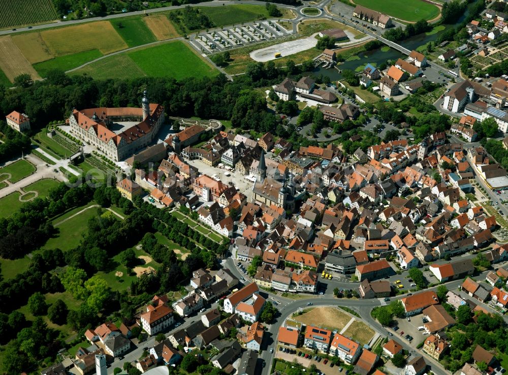 Aerial photograph Weikersheim - Castle Weikersheim in the town of Weikersheim in the Tauberfranken region in the state of Baden-Württemberg. The castle is located in the West of the town center. Its park is adjacent to the town park. The compound was originally built in the 12th century and is now used as a museum, event location and for markets