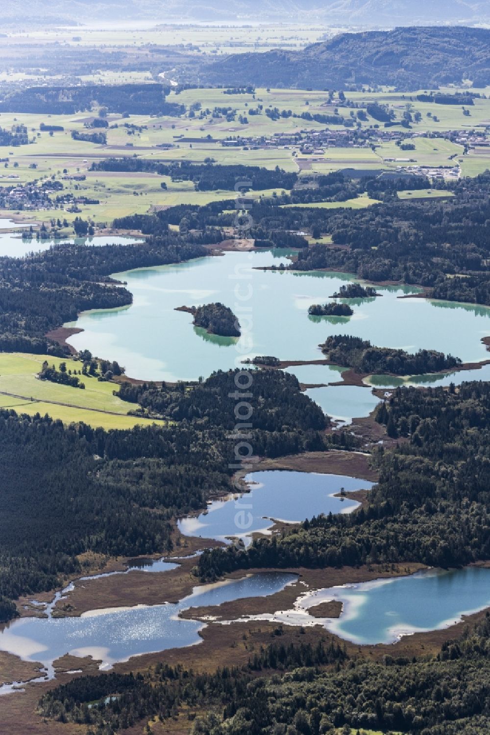 Aerial image Seeshaupt - Waterfront landscape on the Osterseen lakes in Iffeldorf in the state Bavaria, Germany