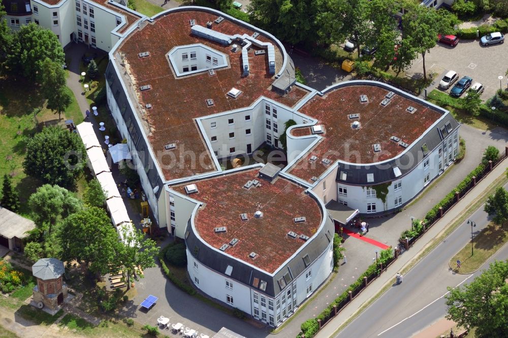 Aerial image Vogelsdorf - The residential care facility Katharinenhof in the village of Vogelsdorf in the state of Brandenburg. The facility and compound lies at the Dorfanger at the city limits of Berlin in Fredersdorf. It is a renowned competence center for people suffering from dementia. The inhabitants live in several living groups together at a small forest