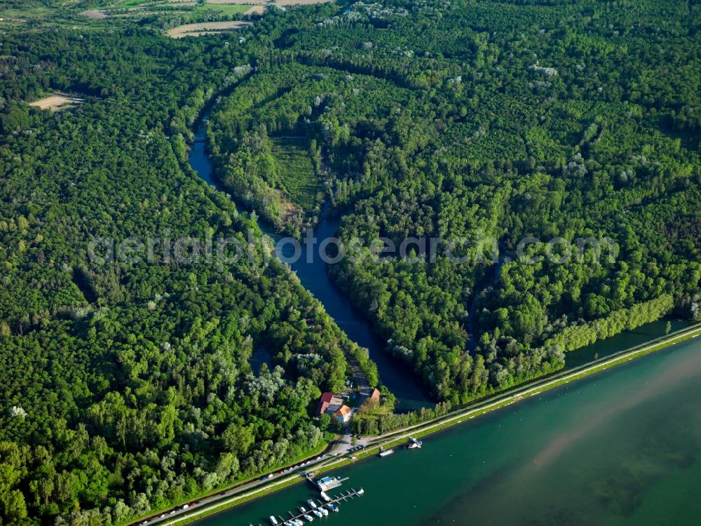 Aerial image Weisweil - The meadows and wetlands on the river Rhine in Weisweil in the state of Baden-Württemberg. The area was made a nature preserve area in 1998 and is now called Rheinniederung Wyhl-Weisweil. Besides, there is also a dam and a natural island in the river