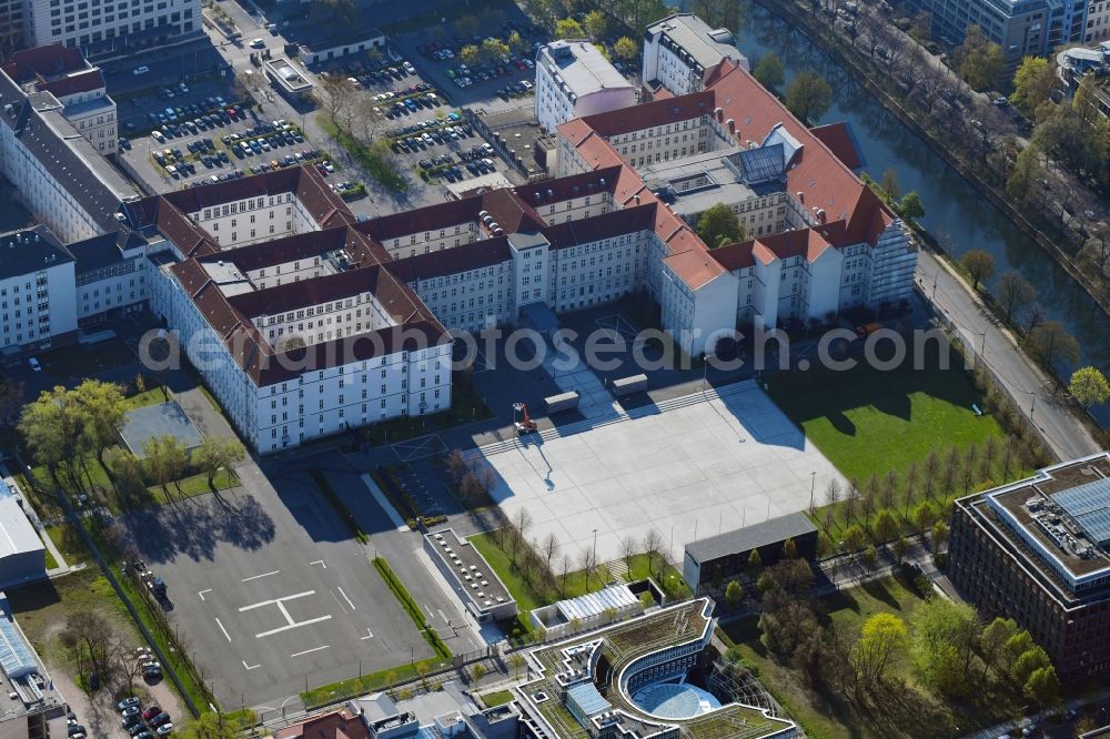 Aerial photograph Berlin - View of the ministry of defence in the Bendlerblock area of the Tiergarten part of Berlin in Germany