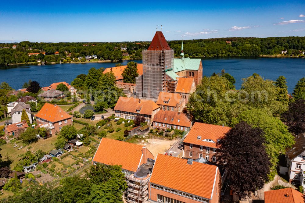 Aerial image Ratzeburg - Church building of the cathedral in the old town in Ratzeburg in the state Schleswig-Holstein, Germany