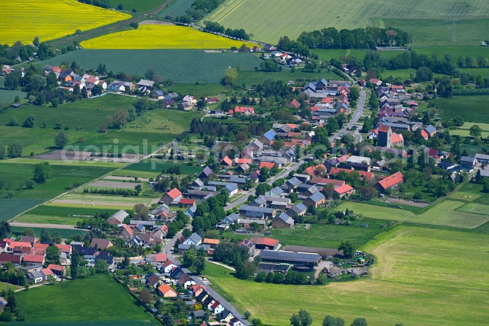 Aerial image Bergsdorf - Village view along Bergsdorfer Dorfstrasse in Bergsdorf in the state Brandenburg, Germany