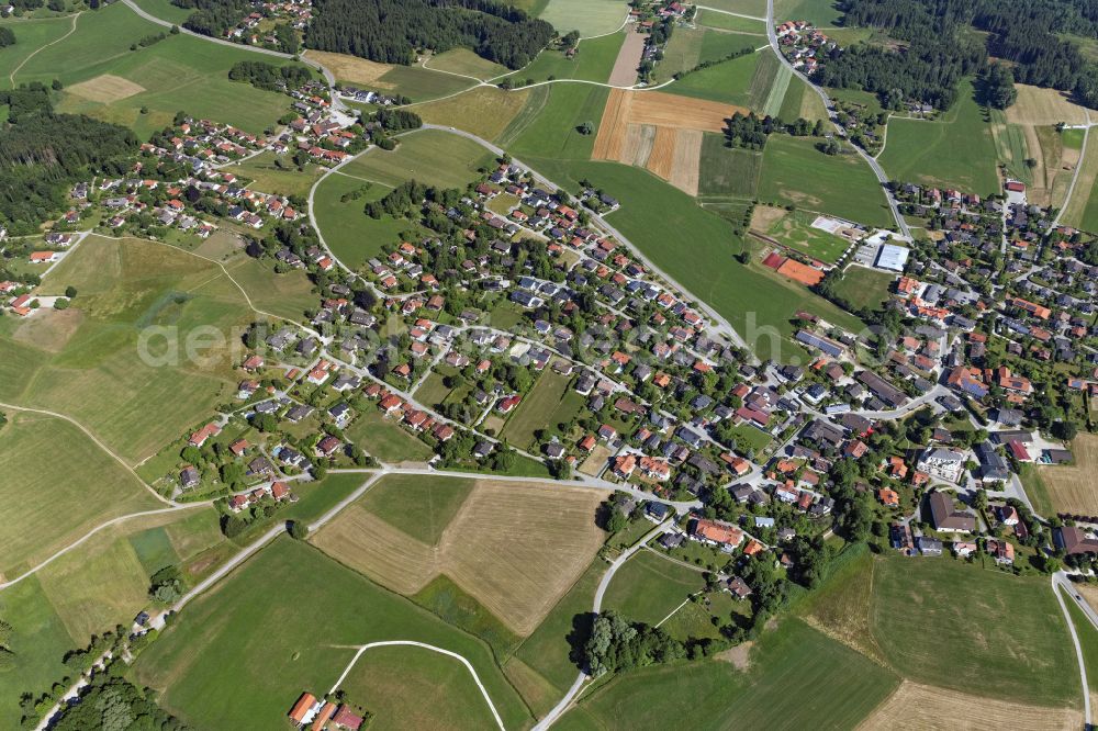 Aerial photograph Breitbrunn am Chiemsee - Village view in Breitbrunn am Chiemsee in the state Bavaria, Germany
