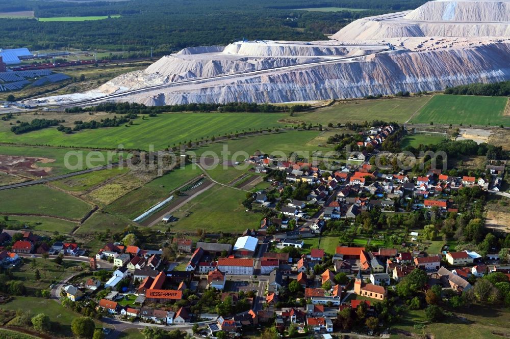 Loitsche from the bird's eye view: Village view in Loitsche in the state Saxony-Anhalt, Germany