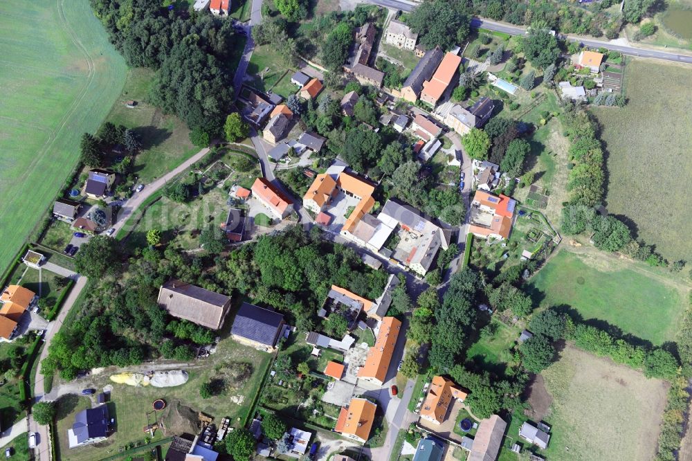 Meineweh from the bird's eye view: Village view in Meineweh in the state Saxony-Anhalt, Germany