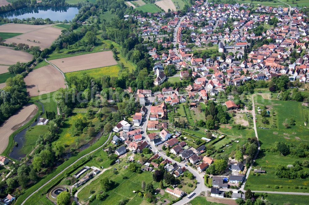 Aerial photograph Berg (Pfalz) - Village view in the district Neulauterburg in Berg (Pfalz) in the state Rhineland-Palatinate