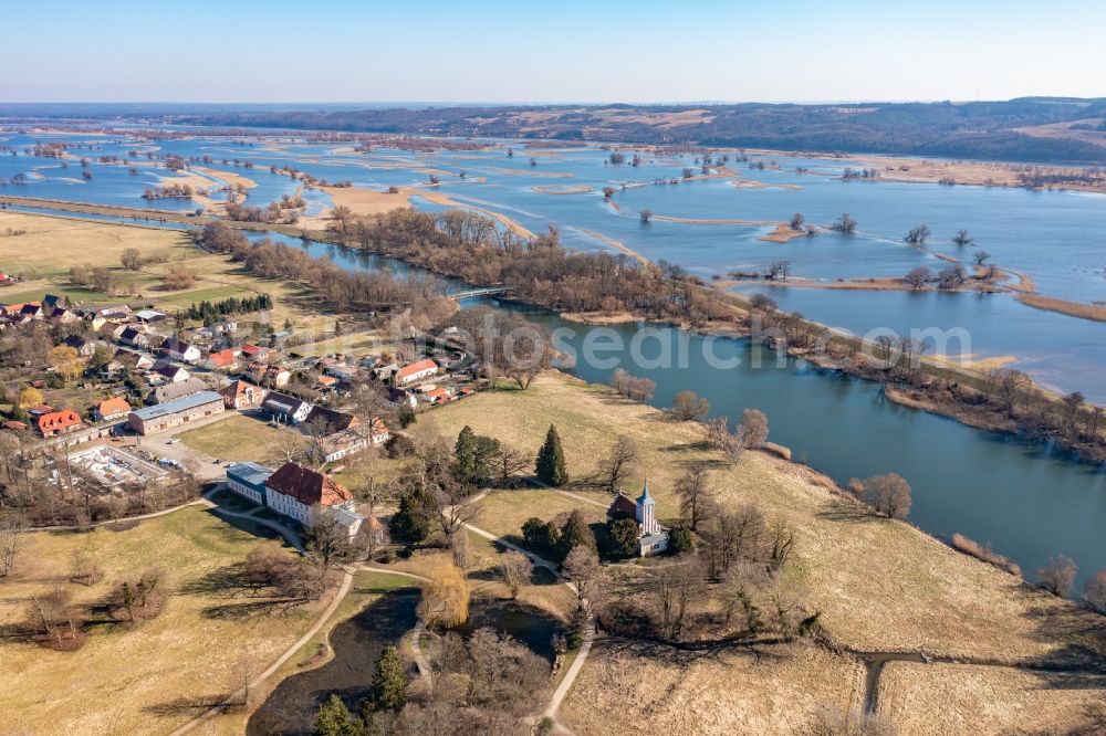 Criewen from the bird's eye view: Village - view on the edge of agricultural fields and farmland in Criewen in the state Brandenburg, Germany