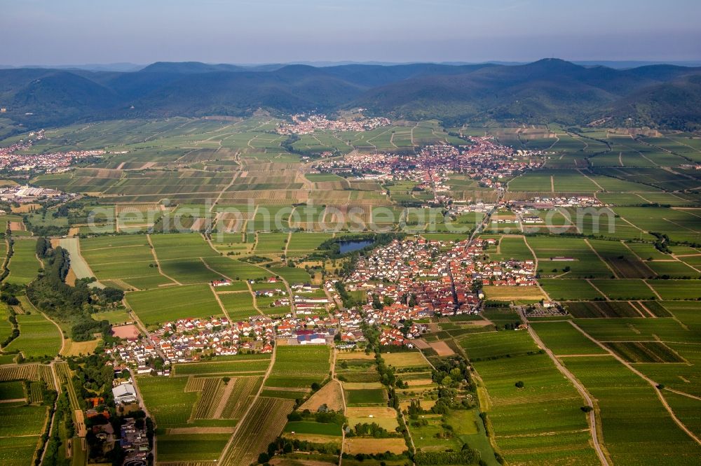 Kirrweiler (Pfalz) from above - Village - view on the edge of agricultural fields and farmland in Kirrweiler (Pfalz) in the state Rhineland-Palatinate, Germany