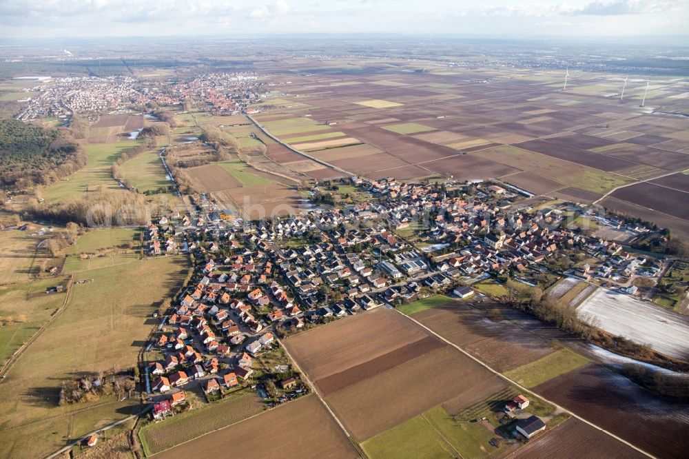 Aerial photograph Knittelsheim - Village - view on the edge of agricultural fields and farmland in Knittelsheim in the state Rhineland-Palatinate, Germany