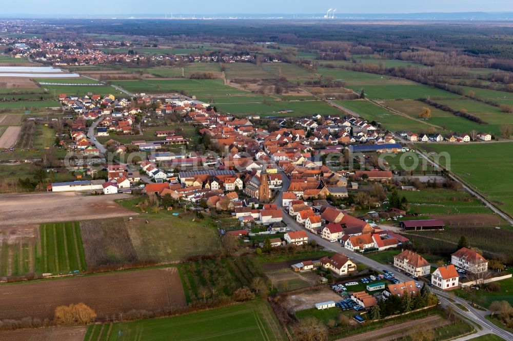 Aerial image Schweighofen - Village - view on the edge of agricultural fields and farmland in Schweighofen in the state Rhineland-Palatinate, Germany