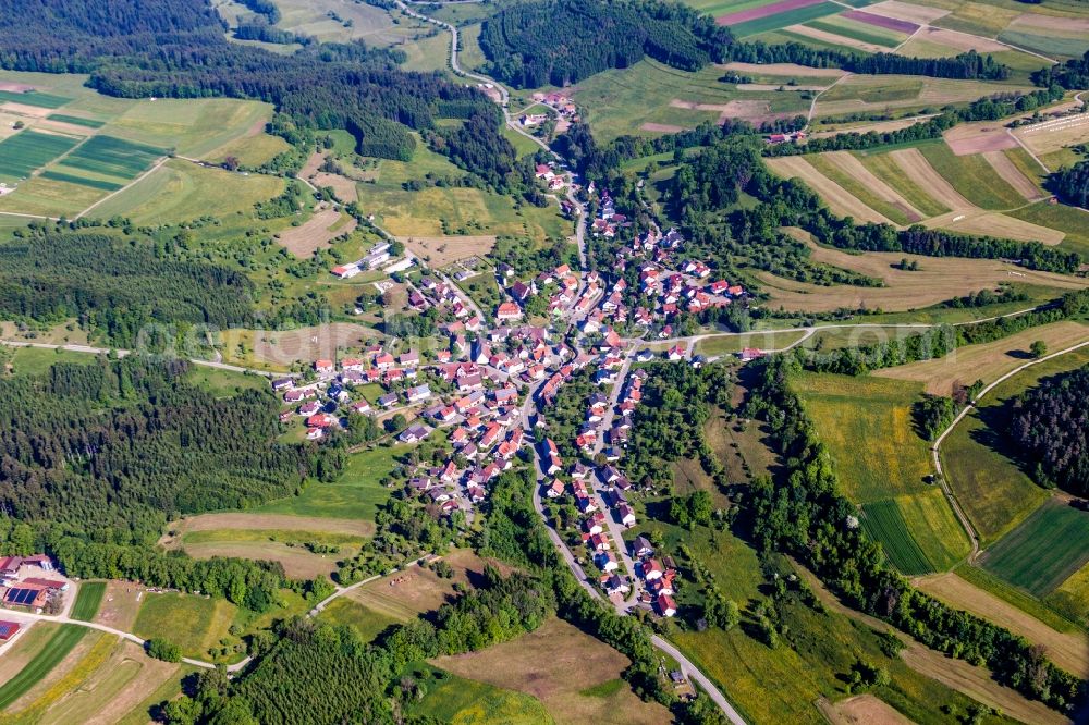 Aerial image Zimmern unter der Burg - Village - view on the edge of agricultural fields and farmland in Zimmern unter der Burg in the state Baden-Wurttemberg, Germany
