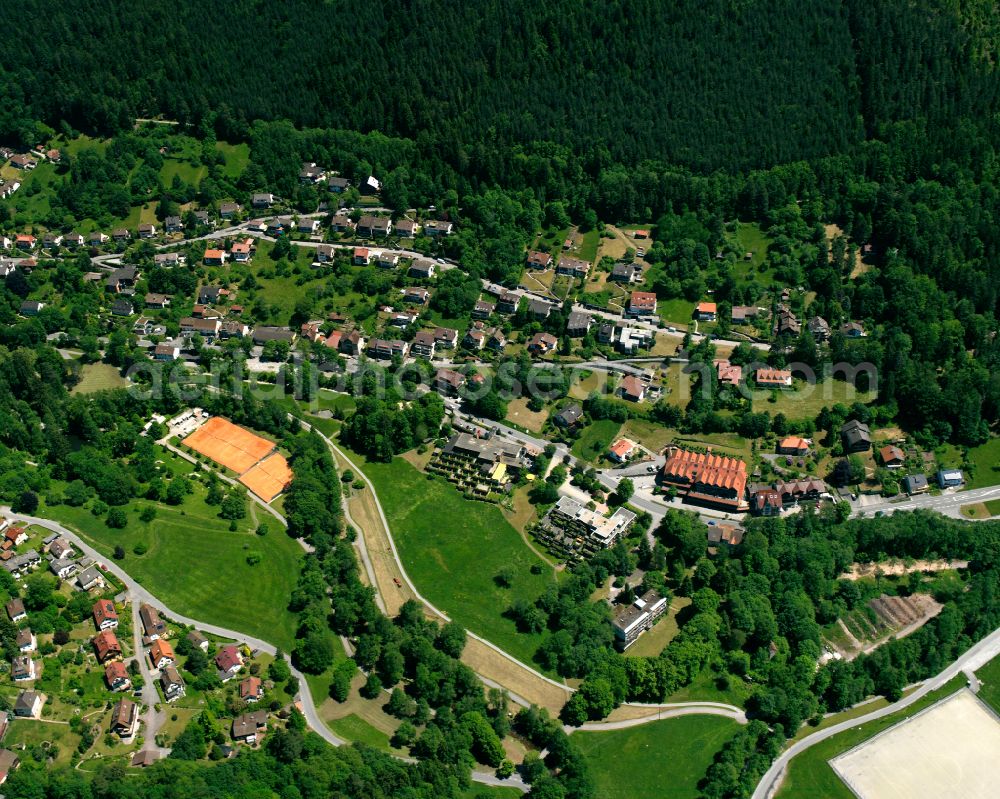 Aerial photograph Bad Wildbad - Village - view on the edge of forested areas in Bad Wildbad in the state Baden-Wuerttemberg, Germany