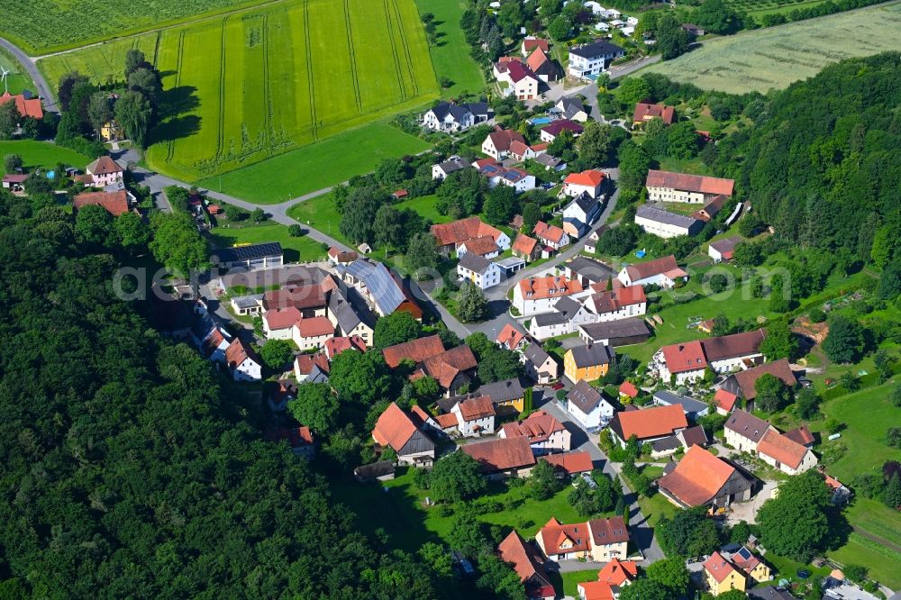 Aerial photograph Birkenreuth - Village - view on the edge of forested areas in Birkenreuth in the state Bavaria, Germany