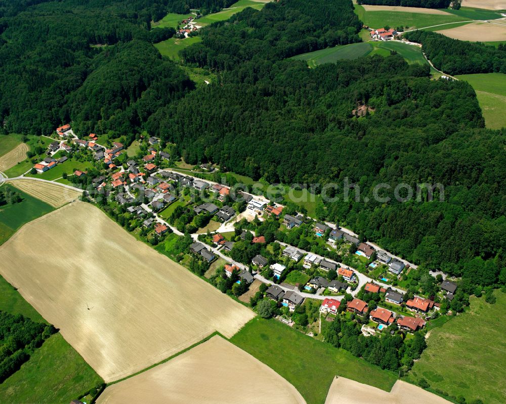 Aerial photograph Burg - Village - view on the edge of forested areas in Burg in the state Bavaria, Germany