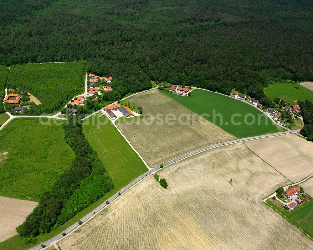 Aerial photograph Emmerting - Village - view on the edge of forested areas in Emmerting in the state Bavaria, Germany