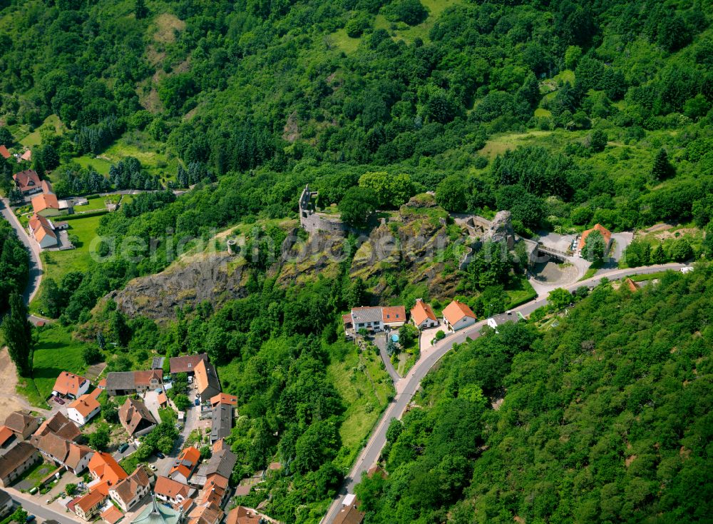 Falkenstein from the bird's eye view: Village - view on the edge of forested areas in Falkenstein in the state Rhineland-Palatinate, Germany