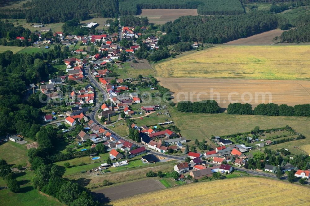 Aerial photograph Gräben - Village - view on the edge of forested areas in Graeben in the state Brandenburg, Germany