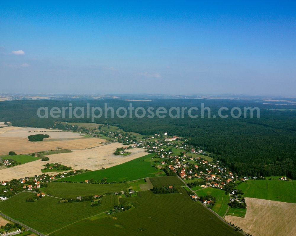 Hetzdorf from above - Village - view on the edge of forested areas in Hetzdorf in the state Saxony, Germany