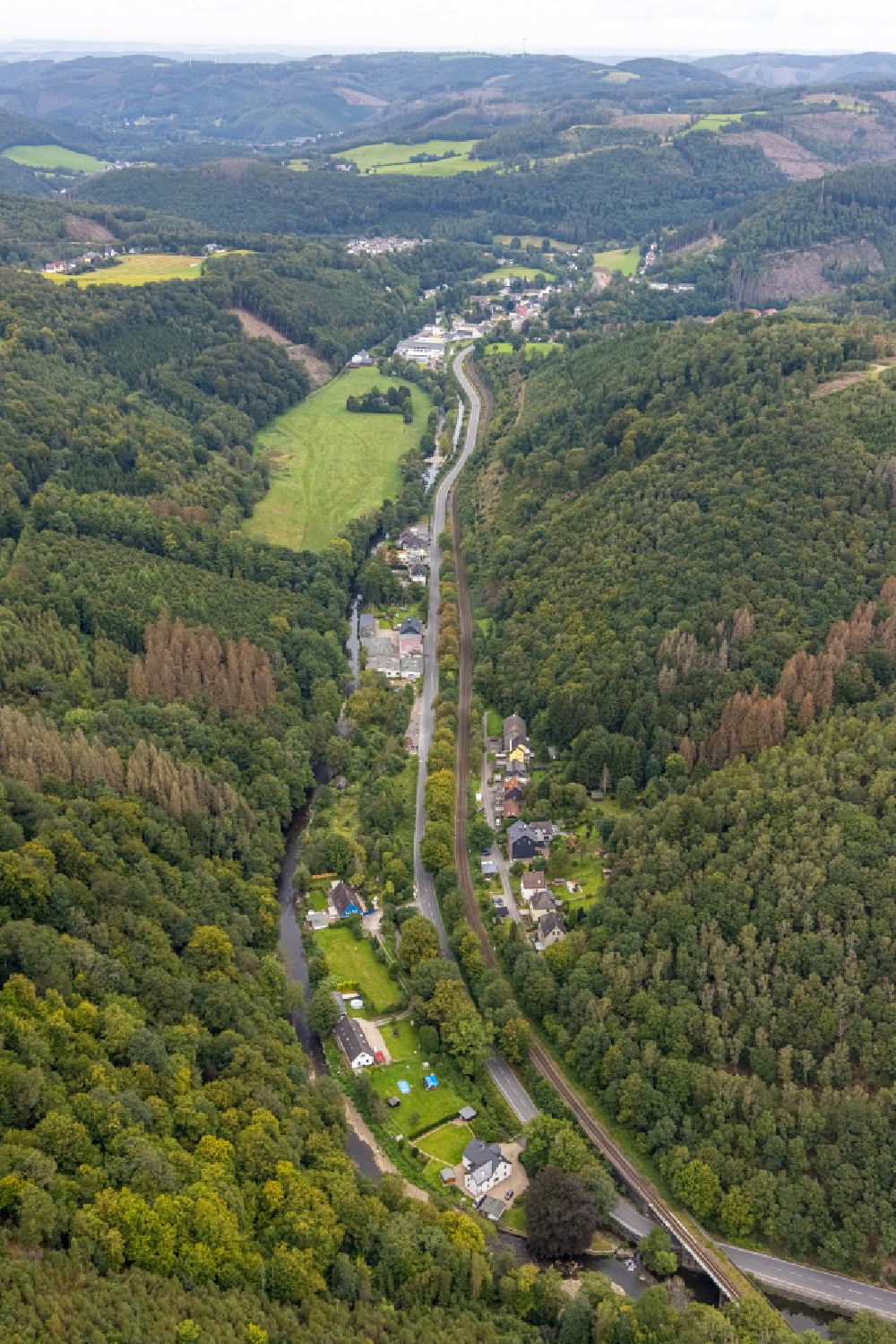 Aerial photograph Rummenohl - Village - view on the edge of forested areas in Rummenohl in the state North Rhine-Westphalia, Germany