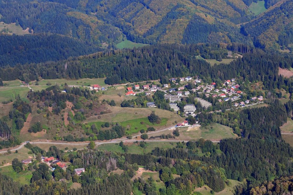 Stockmatt from the bird's eye view: Village - view on the edge of forested areas in Stockmatt in the state Baden-Wuerttemberg, Germany